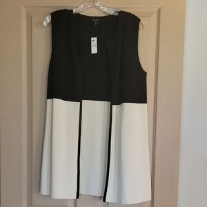 Talbots Black and White Sleeveless Boxy Tunic Top